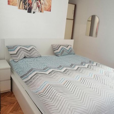 Apartman Ivo Appartement Baška Voda Kamer foto