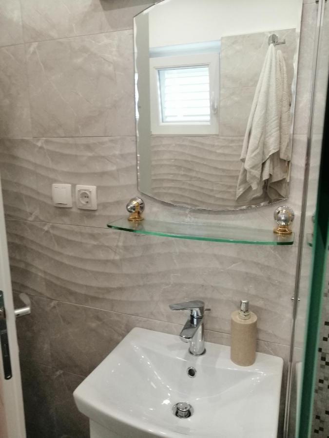 Apartman Ivo Appartement Baška Voda Buitenkant foto